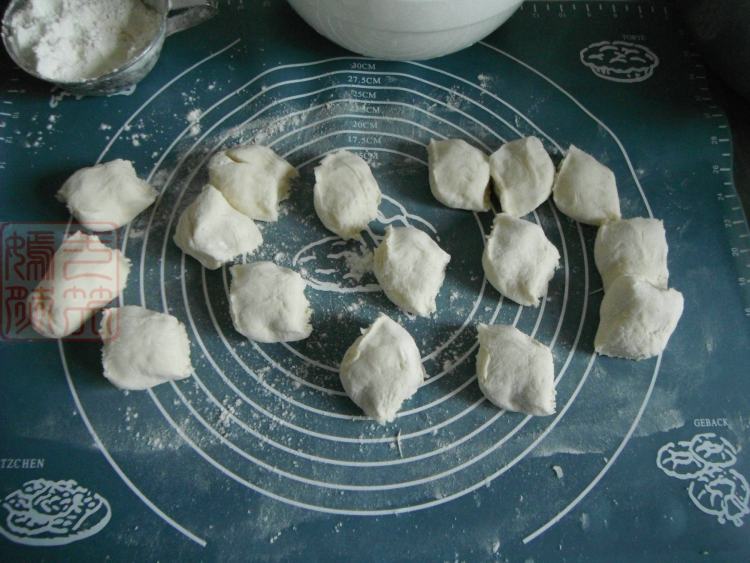 黑木耳香菇猪肉包步骤13