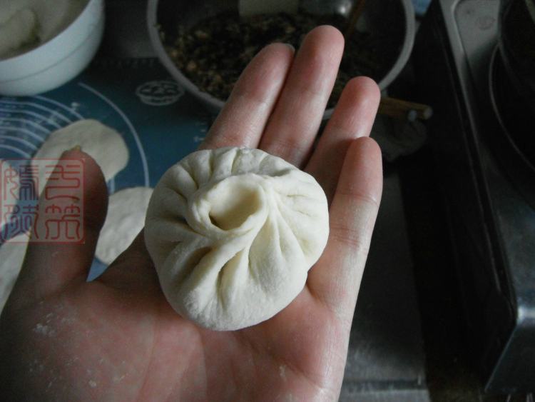 黑木耳香菇猪肉包步骤16