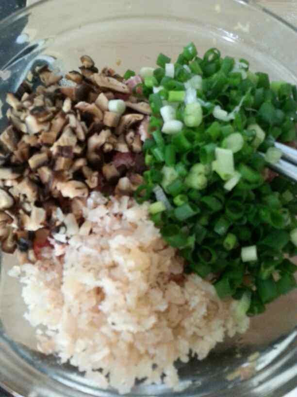 干贝香菇白菜肉包子步骤7