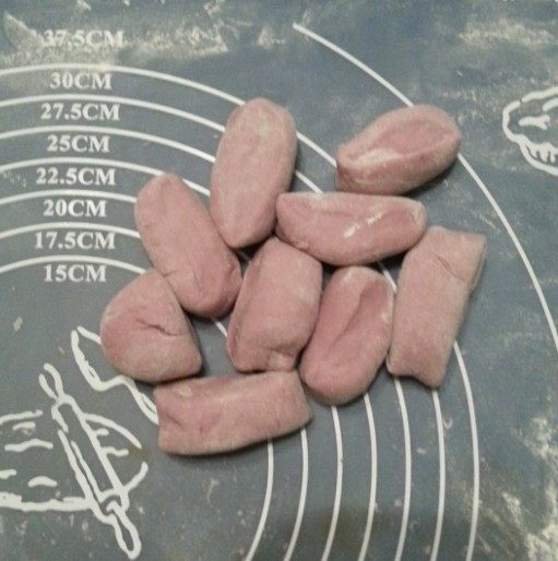 紫薯咸菜肉包步骤7