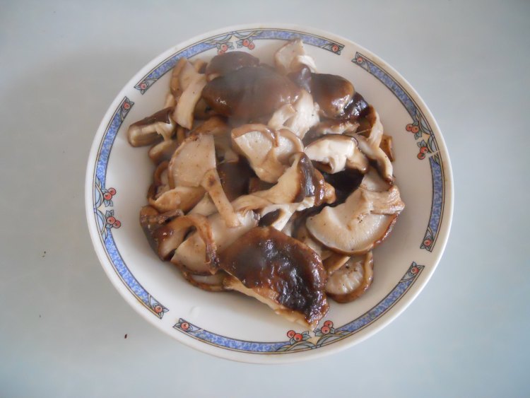 乌鸡香菇荞麦包步骤2