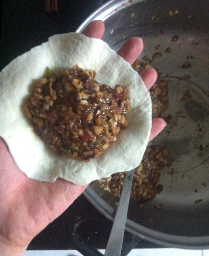 猪肉香菇包子步骤6