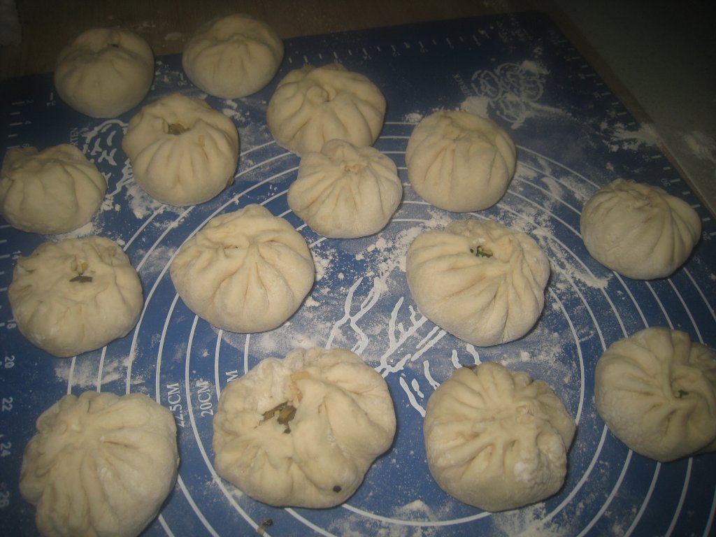 木耳鸡蛋包子步骤12
