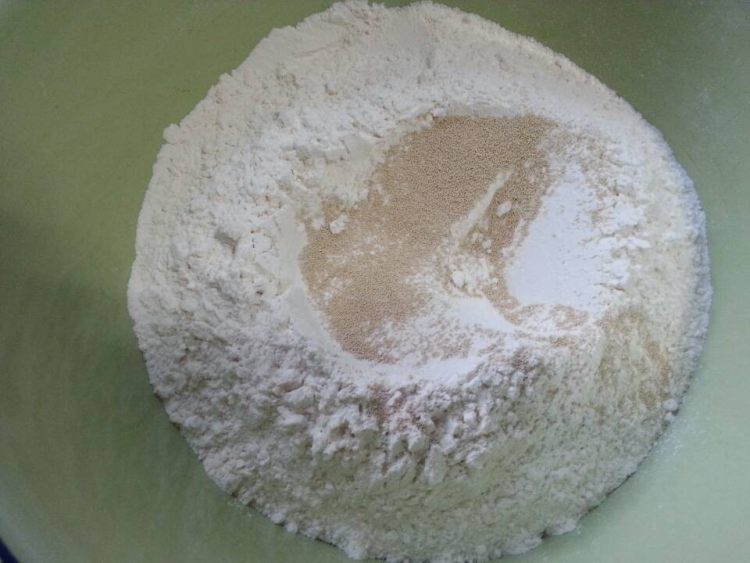 猪肉扁豆包子步骤2