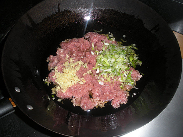 腌雪里红羊肉包子步骤12