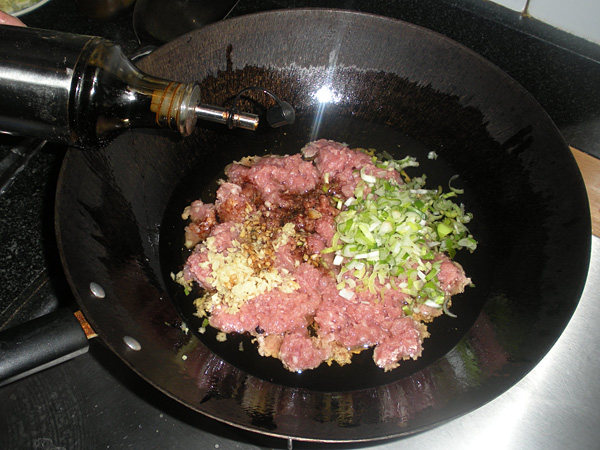 腌雪里红羊肉包子步骤15