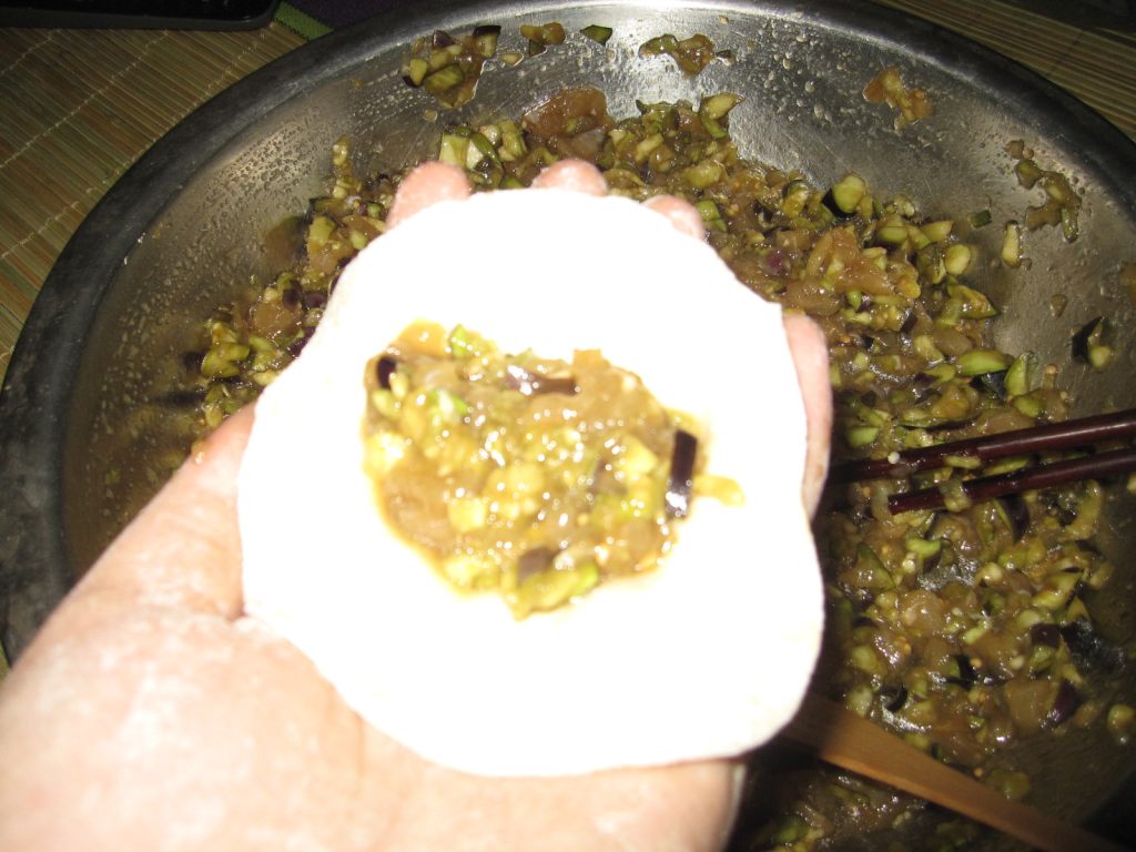 鸡肉茄子蒸包步骤11