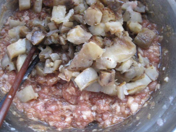 茄子小肉包步骤12