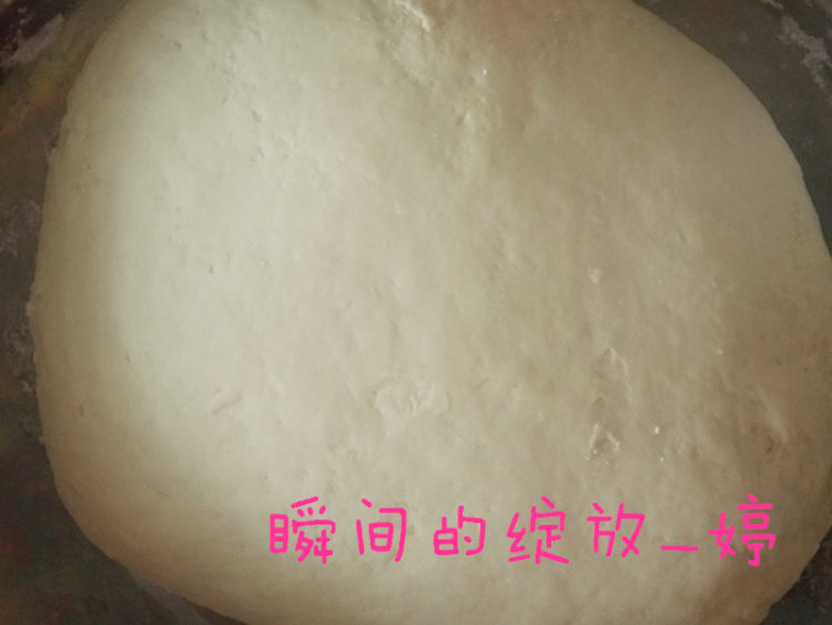 胡萝卜香菇猪肉包步骤4