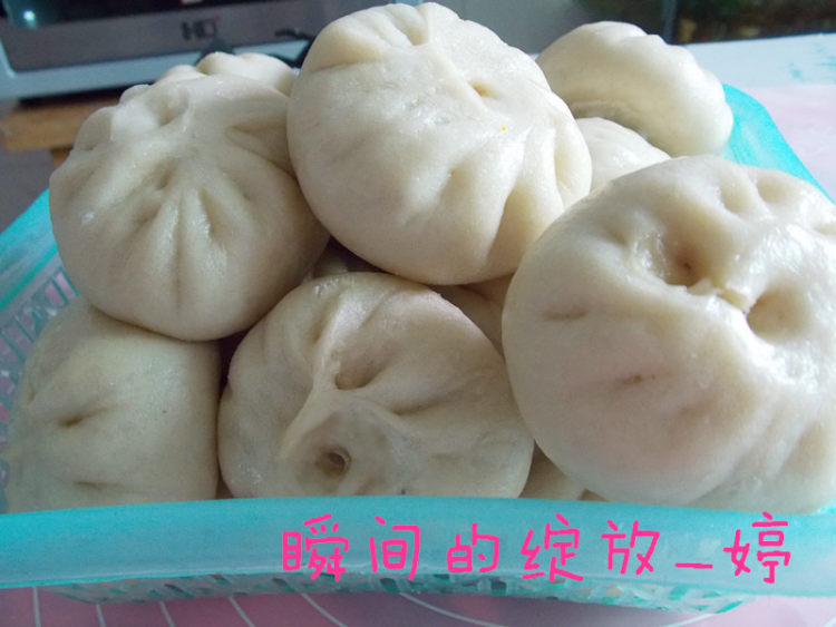 胡萝卜香菇猪肉包步骤13