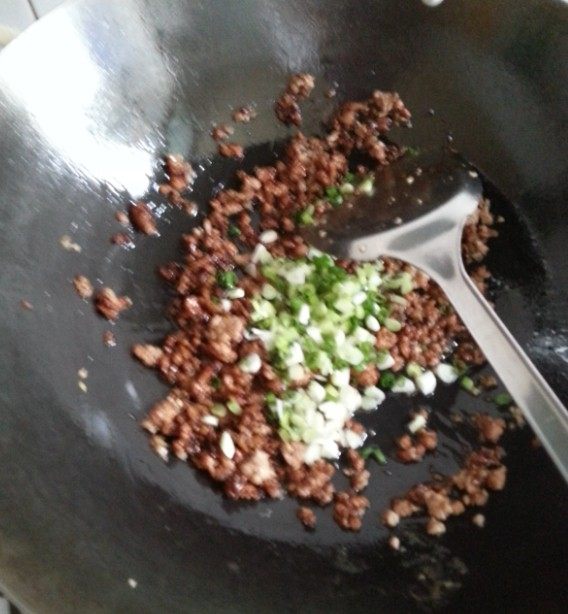 香菇酱肉包步骤9