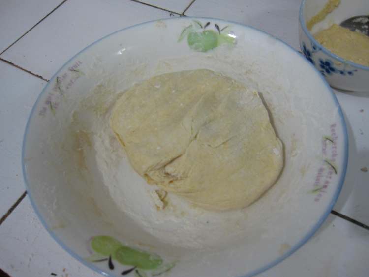 萝卜干鲜肉包步骤2