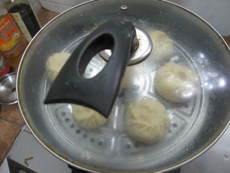 萝卜干鲜肉包步骤12