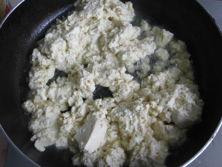 鸡蛋豆腐生煎包步骤4