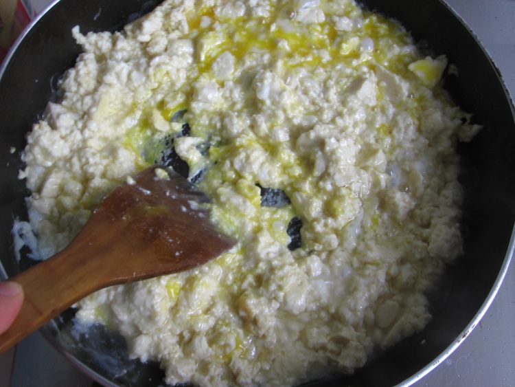 鸡蛋豆腐生煎包步骤6