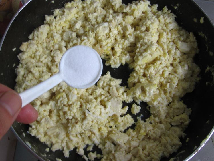 鸡蛋豆腐生煎包步骤9