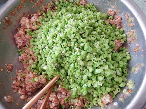 豆角肉末包子步骤8