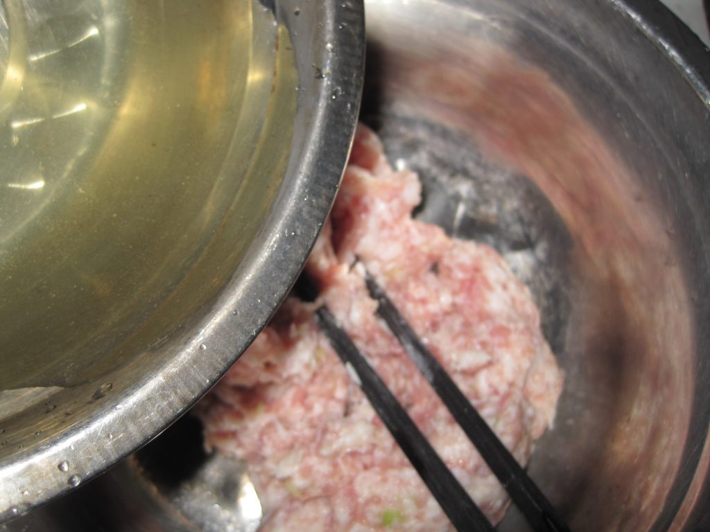 发面小肉包子步骤6