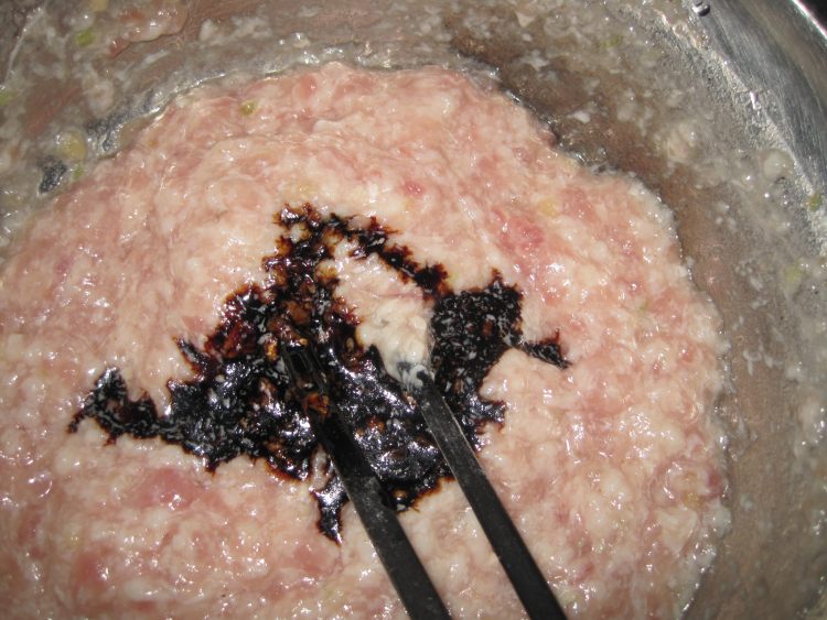 发面小肉包子步骤7