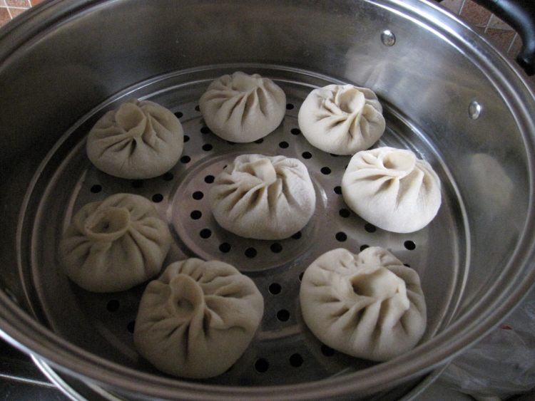 芹菜肉蒸包步骤13