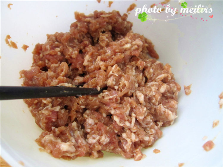 猪肉豆角包子步骤12
