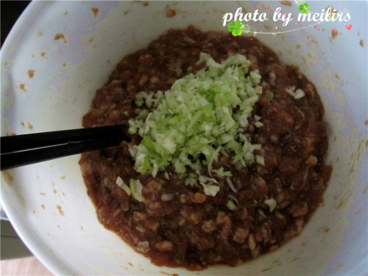 猪肉豆角包子步骤15