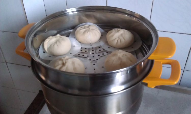 卤肉豇豆干包子步骤11