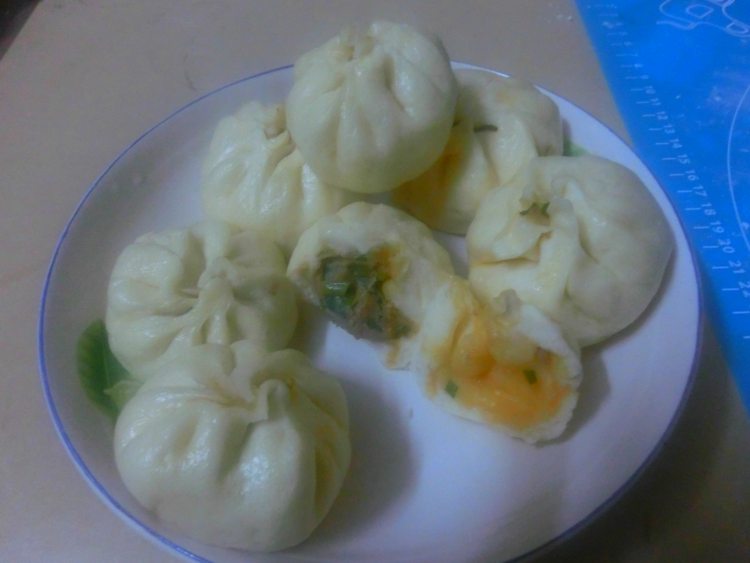 韭菜香菇猪肉陷包子步骤10