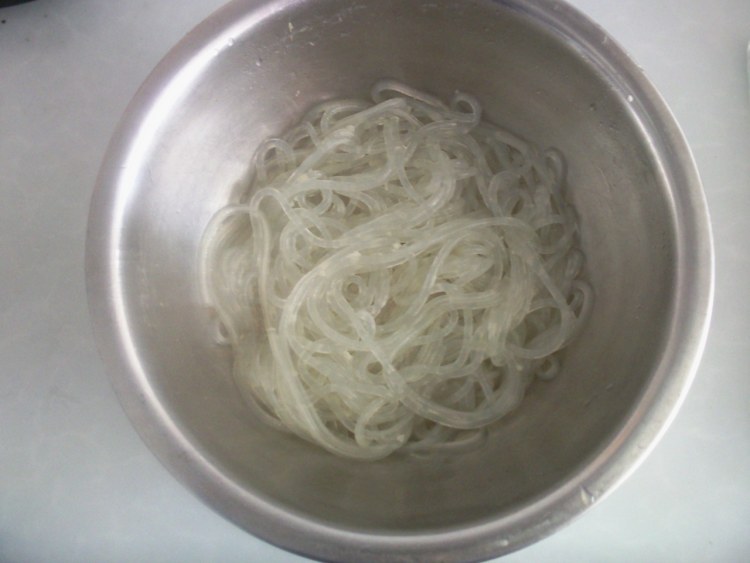 酸菜粉条猪肉包子步骤4