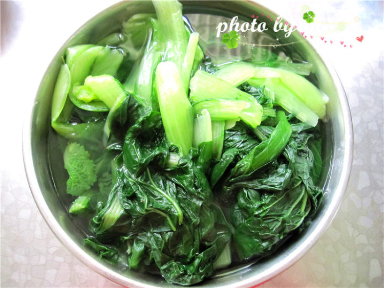全麦小白菜肉包步骤2