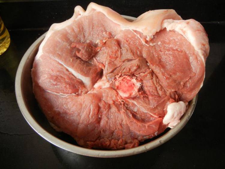猪肉大葱包子步骤1