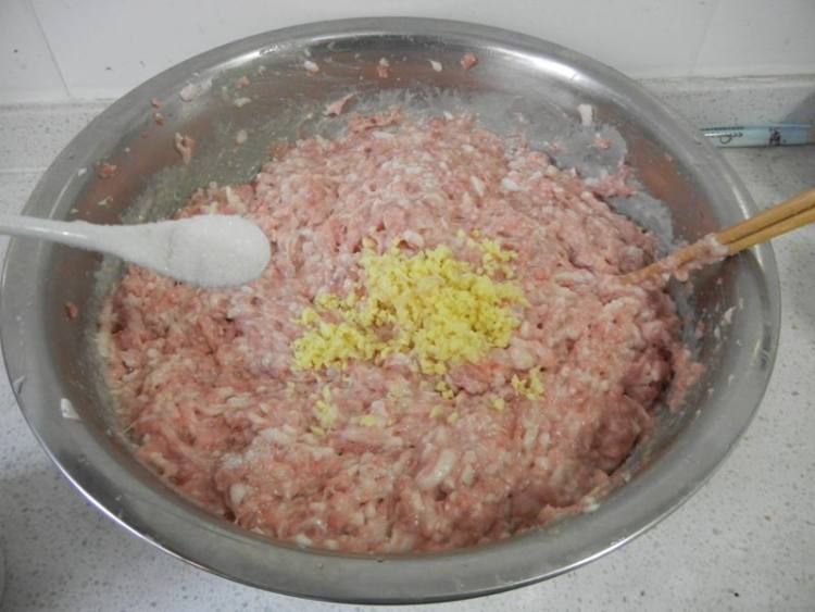 猪肉大葱包子步骤10