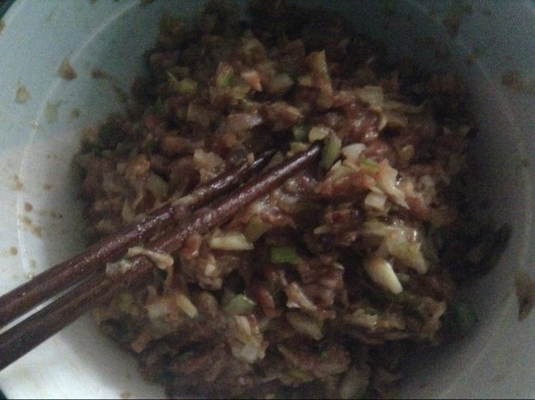 蒸羊肉大葱包子步骤6