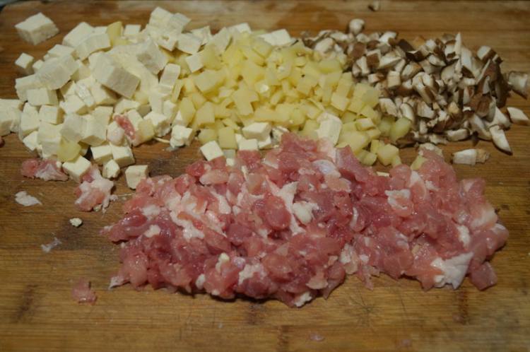 香菇冬笋鲜肉包步骤4
