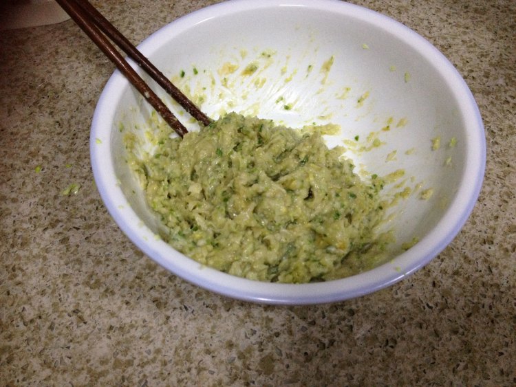 白菜藕丁猪肉包步骤13