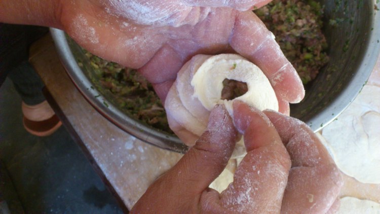 胶东芹菜牛肉大包步骤9