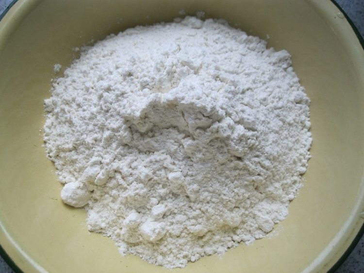 马齿菜花样煎包步骤1