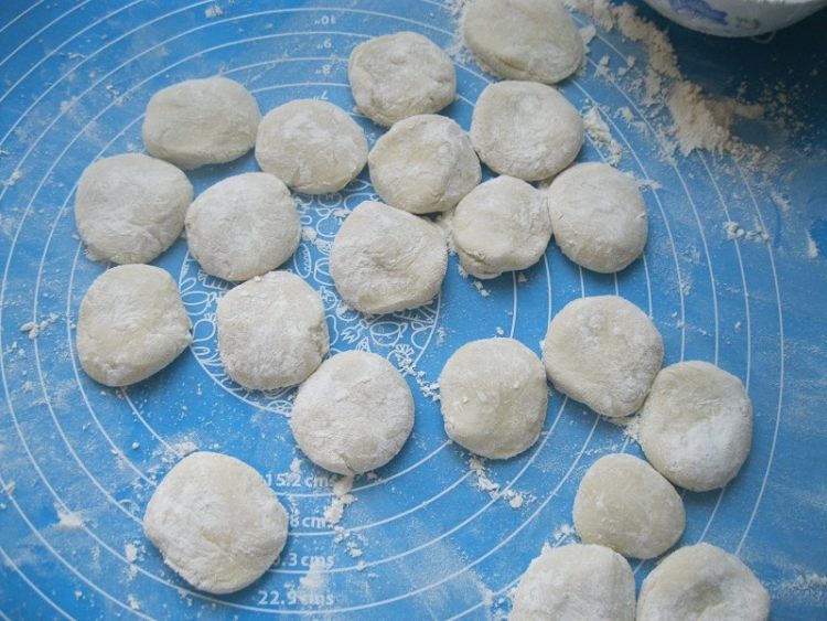 马齿菜花样煎包步骤6