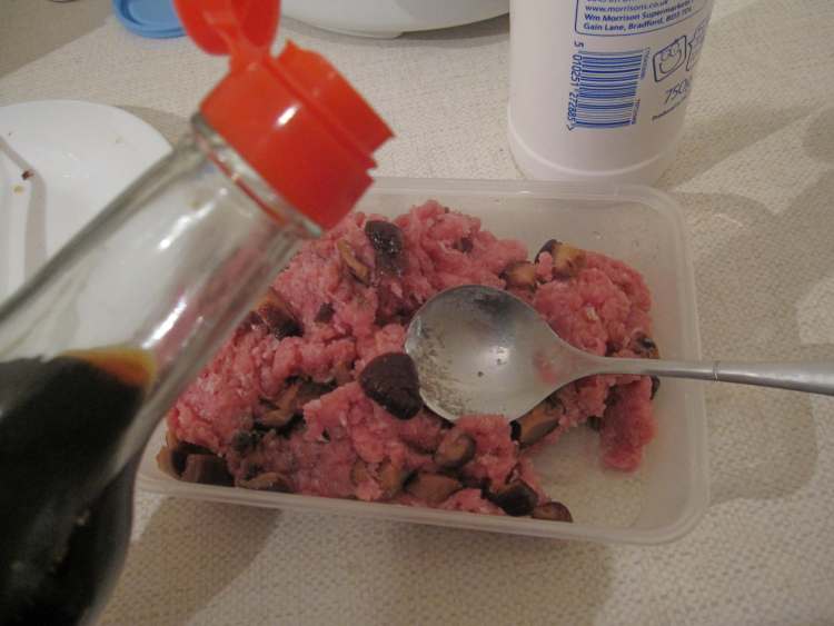 香菇萝卜肉包步骤4