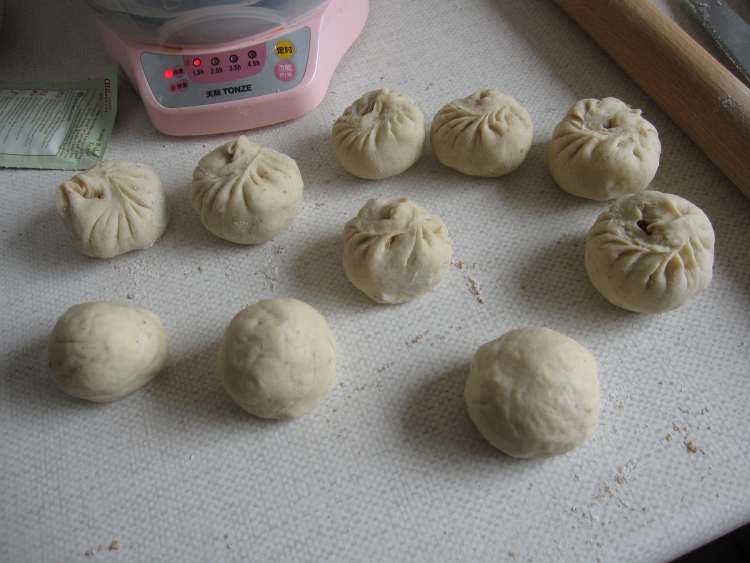 香菇萝卜肉包步骤16