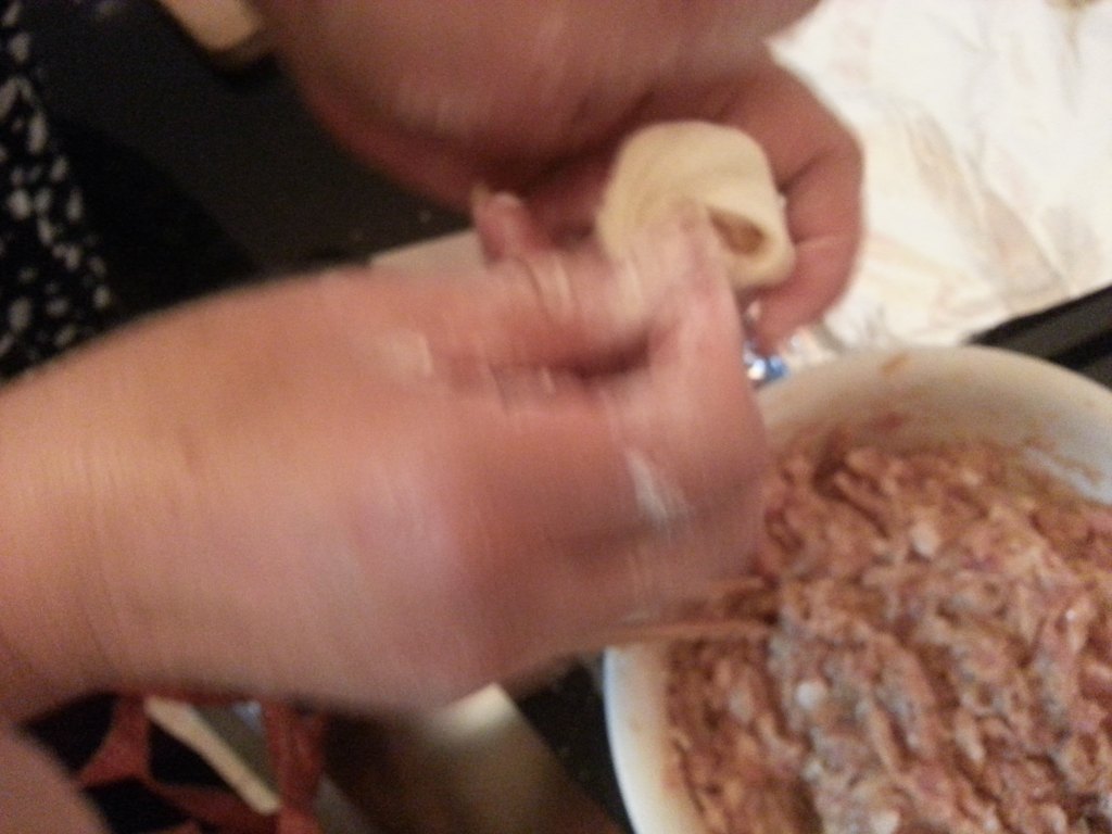 鲜虾小笼包步骤18