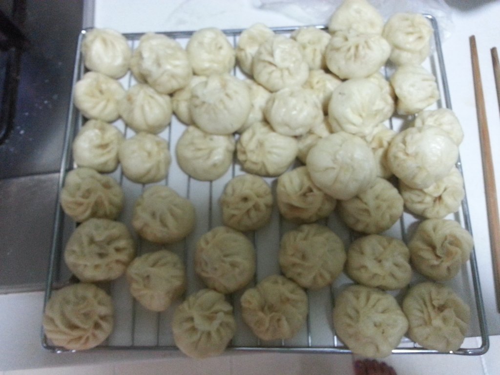 鲜虾小笼包步骤23