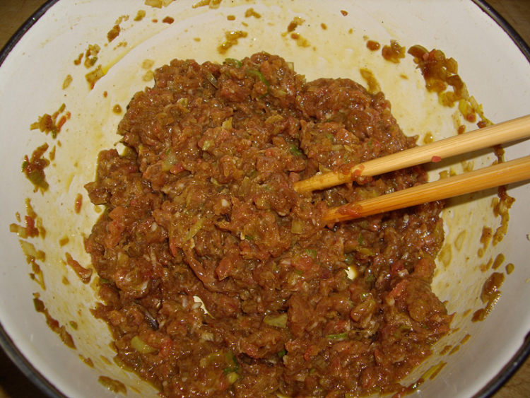 鲜猪肉包步骤10