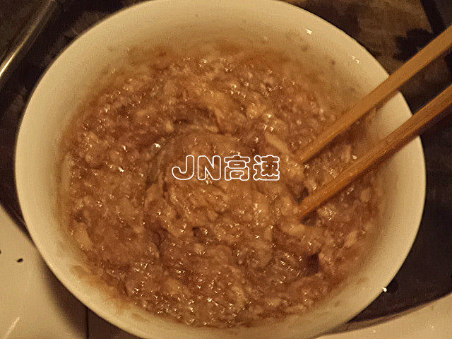 洋葱鲜肉包步骤7