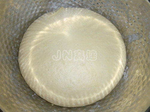 洋葱鲜肉包步骤8