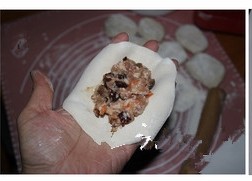 冬菇胡萝卜猪肉馅包子步骤5