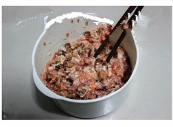 冬菇胡萝卜猪肉馅包子步骤4