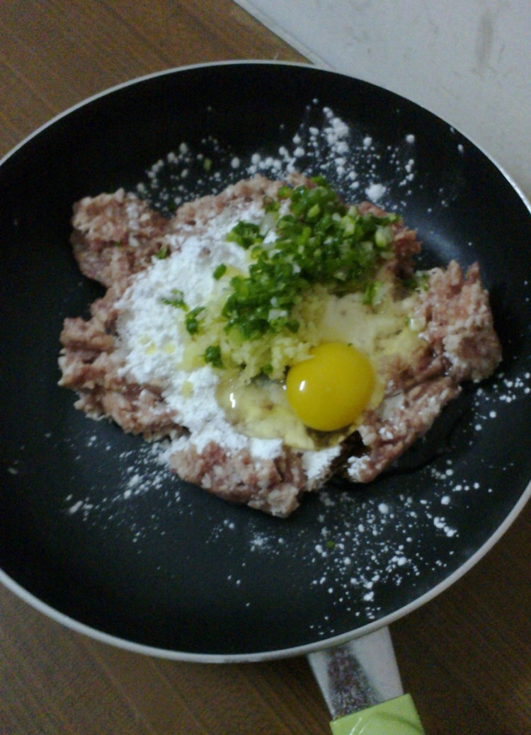 鲜肉大包子步骤6