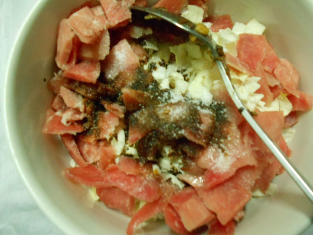 猪肉白菜豆腐包子步骤5