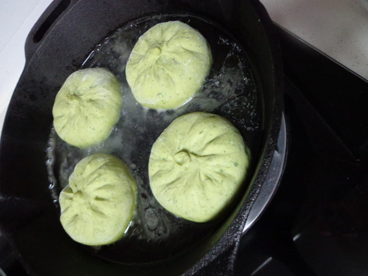 生煎菜汁大肉包步骤11